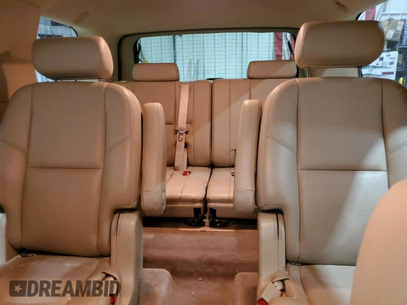 2010 Cadillac Escalade Premium with VIN 1GYUKCEF2AR146420, listed as a Copart auction lot 48102685 with 121,229 mi miles and Clean title. Bid and sale history available at DreamBid. Image 10.