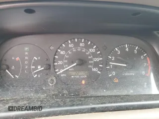 2001 Toyota Camry CE z VIN JT2BG22KX10564294, wystawiony jako Copart lot #53317505 z przebiegiem 227 358 mil mil oraz Szkoda całkowita • Salvage title. Historia ofert i sprzedaży dostępna na DreamBid. Obrazek 9.