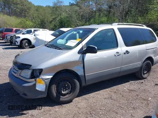 2002 Toyota Sienna CE with VIN 4T3ZF19C02U422910, listed as a IAAI auction lot 41815071 with 267,488 mi miles. Bid and sale history available at carsss.com. Image 6.