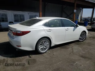 2014 Lexus ES 350 with VIN JTHBK1GG8E2120635, listed as a Copart auction lot 52099745 with 118,121 mi miles and Salvage Title. Bid and sale history available at carsss.com. Image 3.