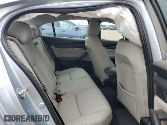 2020 Mazda 3 S Carbon Edition z VIN JM1BPBCMXL1162960, wystawiony jako Copart lot #57603795 z przebiegiem 31 229 mil mil oraz Szkoda całkowita • Salvage title. Historia ofert i sprzedaży dostępna na DreamBid. Obrazek 10.