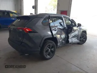 2020 Toyota RAV4 XLE with VIN 2T3P1RFV9LW136825, listed as a IAAI auction lot 41290003 with 40,056 mi miles and . Bid and sale history available at DreamBid. Image 4.
