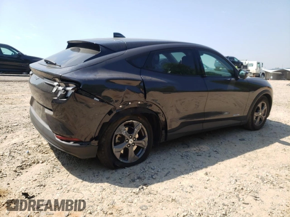 2022 Ford Mustang Mach-E Select z VIN 3FMTK1RM5NMA08890, wystawiony jako Copart lot #53342915 z przebiegiem 45 253 mil mil oraz Szkoda całkowita • Salvage title. Historia ofert i sprzedaży dostępna na DreamBid. Obrazek 3.