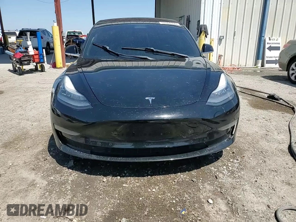 2019 Tesla Model 3 Mid Range z VIN 5YJ3E1EA9KF314143, wystawiony jako Copart lot #53564335 z przebiegiem 77 168 mil mil oraz Szkoda całkowita • Salvage title. Historia ofert i sprzedaży dostępna na DreamBid. Obrazek 14.
