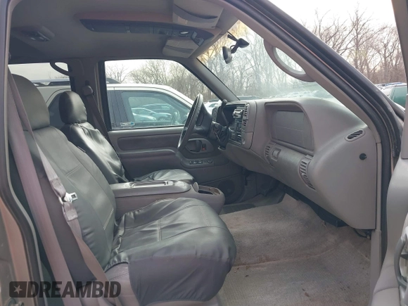 1998 GMC Suburban z VIN 3GKFK16R1WG510379, wystawiony jako IAAI lot #41859604 z przebiegiem 300 493 mil mil oraz . Historia ofert i sprzedaży dostępna na DreamBid. Obrazek 5.