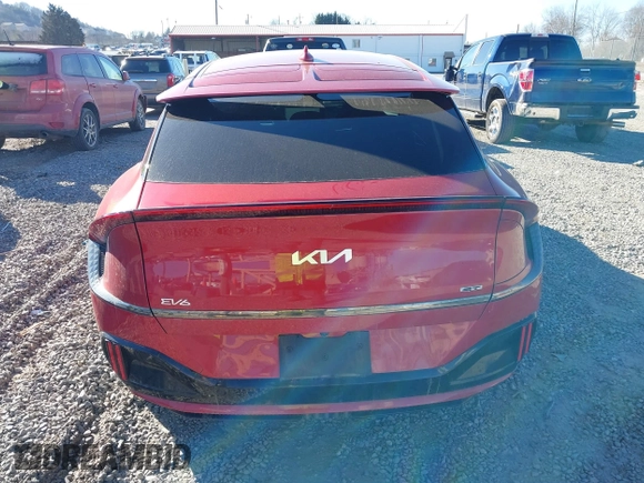 2023 Kia EV6 GT with VIN KNDC5DLE5P5115798, listed as a IAAI auction lot 41353168 with 8,183 mi miles. Bid and sale history available at carsss.com. Image 17.