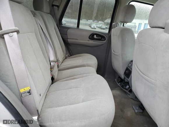 2005 Chevrolet TrailBlazer LS with VIN 1GNDT13S352218044, listed as a Copart auction lot 50976025 with NaN miles and Salvage Title. Bid and sale history available at carsss.com. Image 11.