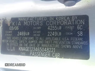 2006 Kia Optima LX z VIN KNAGE123465048221, wystawiony jako IAAI lot #41978111 z przebiegiem 195 132 mil mil oraz . Historia ofert i sprzedaży dostępna na DreamBid. Obrazek 9.