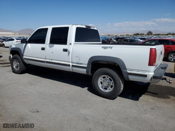 2000 GMC Sierra 2500 Crew Cab with VIN 1GTGK23J4YF416361, listed as a Copart auction lot 71785044 with NaN miles and Salvage Title. Bid and sale history available at carsss.com. Image 2.