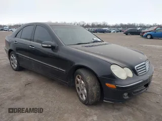 2006 Mercedes-Benz C 280 Luxury with VIN WDBRF92H66F792608, listed as a IAAI auction lot 41386760 with 177,796 mi miles and . Bid and sale history available at DreamBid. Image 1.