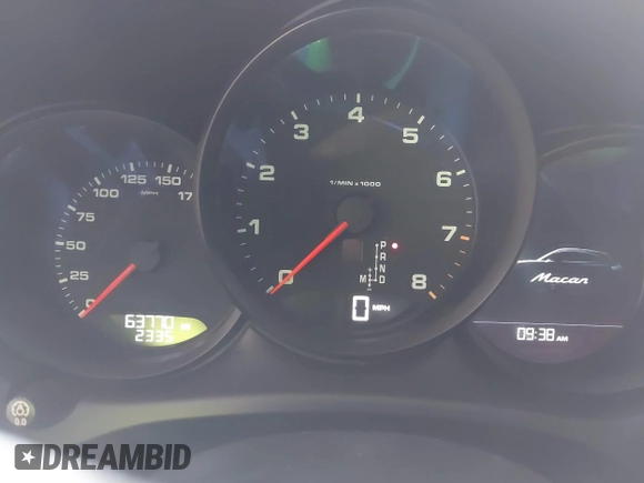 2018 Porsche Macan with VIN WP1AA2A55JLB15571, listed as a IAAI auction lot 41720835 with 63,770 mi miles. Bid and sale history available at carsss.com. Image 7.