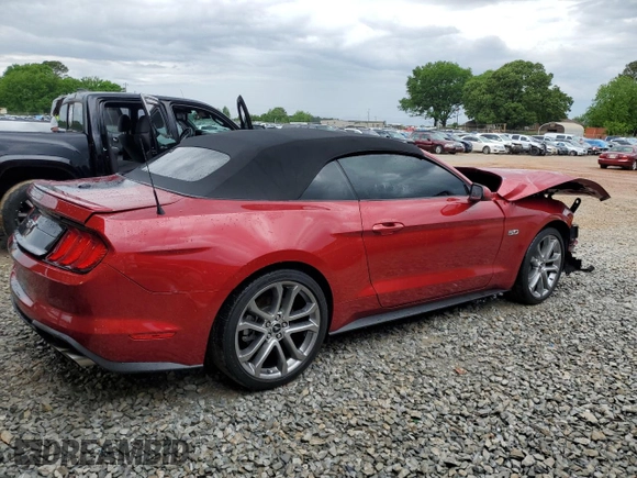 2021 Ford Mustang GT Premium z VIN 1FATP8FF7M5156828, wystawiony jako Copart lot #54714615 z przebiegiem 21 920 mil mil oraz Szkoda całkowita • Salvage title. Historia ofert i sprzedaży dostępna na DreamBid. Obrazek 3.