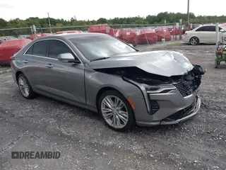 2024 Cadillac CT4 Premium Luxury z VIN 1G6DF5RK9R0116735, wystawiony jako IAAI lot #42484883 z przebiegiem 31 272 mil mil oraz . Historia ofert i sprzedaży dostępna na DreamBid. Obrazek 1.
