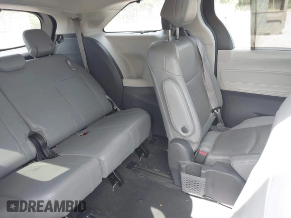 2021 Toyota Sienna Limited z VIN 5TDZRKEC7MS001242, wystawiony jako IAAI lot #42197486 z przebiegiem 99 182 mil mil oraz . Historia ofert i sprzedaży dostępna na DreamBid. Obrazek 8.