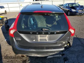 2015 Volvo V60 T5 Premier with VIN YV1612SK4F1221129, listed as a Copart auction lot 84653804 with 70,267 mi miles and Salvage Title. Bid and sale history available at carsss.com. Image 6.
