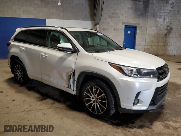 2018 Toyota Highlander SE with VIN 5TDJZRFHXJS542815, listed as a Copart auction lot 57304995 with 124,052 mi miles and Salvage title. Bid and sale history available at DreamBid. Image 4.