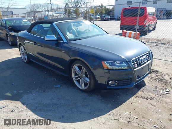 2012 Audi S5 Premium Plus z VIN WAUCGAFH4CN004360, wystawiony jako IAAI lot #41742130 z przebiegiem 106 929 mil mil oraz . Historia ofert i sprzedaży dostępna na DreamBid. Obrazek 1.