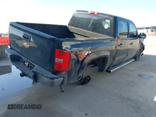 2012 Chevrolet Silverado 1500 LT with VIN 3GCPKSE71CG230592, listed as a IAAI auction lot 41941448 with 241,368 mi miles and . Bid and sale history available at DreamBid. Image 4.