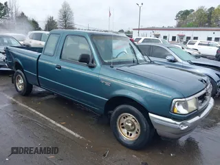 1997 Ford Ranger XL with VIN 1FTCR14A6VTA51245, listed as a IAAI auction lot 41807907 with 239,124 mi miles. Bid and sale history available at carsss.com. Image 1.