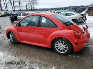 2004 Volkswagen New Beetle Coupe GLS with VIN 3VWCK31C54M405594, listed as a Copart auction lot 43768385 with 222,991 mi miles and Salvage Title. Bid and sale history available at carsss.com. Image 2.
