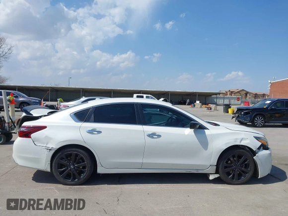 2018 Nissan Altima SV with VIN 1N4AL3AP6JC213193, listed as a IAAI auction lot 41880679 with 109,594 mi miles and . Bid and sale history available at carsss.com. Image 14.