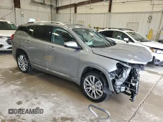 2023 GMC Terrain Denali z VIN 3GKALXEG6PL198949, wystawiony jako Copart lot #62277285 z przebiegiem Nie podano mil oraz Nie do naprawy • Non repairable. Historia ofert i sprzedaży dostępna na DreamBid. Obrazek 4.