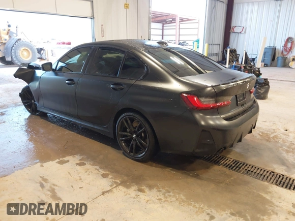 2024 BMW 3 Series 330i xDrive with VIN 3MW89FF08R8E46559, listed as a IAAI auction lot 41032964 with Not Provided miles. Bid and sale history available at carsss.com. Image 3.