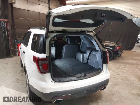 2017 Ford Explorer Sport with VIN 1FM5K8GT7HGA40069, listed as a IAAI auction lot 41992794 with 128,697 mi miles and . Bid and sale history available at carsss.com. Image 3.