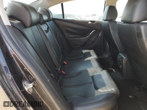 2007 Volkswagen Passat with VIN WVWJK73CX7P065789, listed as a Copart auction lot 56332135 with 137,400 mi miles and Salvage title. Bid and sale history available at DreamBid. Image 10.