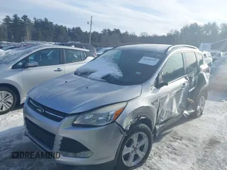 2016 Ford Escape SE with VIN 1FMCU9G98GUB50785, listed as a IAAI auction lot 41640899 with 1 mi miles. Bid and sale history available at carsss.com. Image 2.