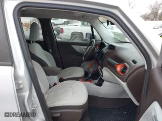 2016 Jeep Renegade Latitude with VIN ZACCJABT6GPE12404, listed as a IAAI auction lot 41688658 with 94,306 mi miles. Bid and sale history available at carsss.com. Image 5.