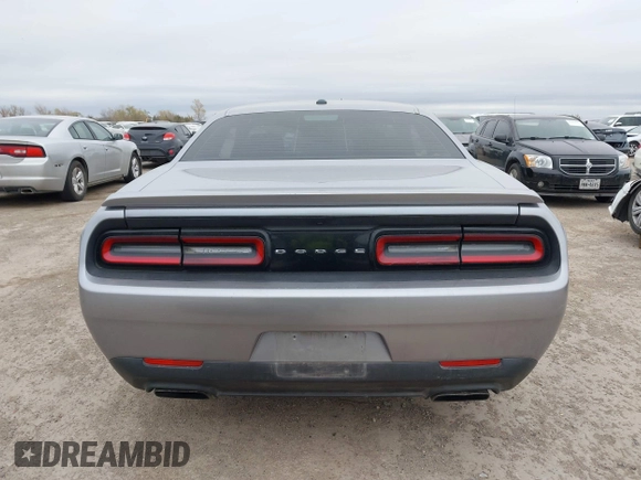 2017 Dodge Challenger R/T Shaker z VIN 2C3CDZBT3HH651390, wystawiony jako IAAI lot #41097999 z przebiegiem 128 289 mil mil oraz . Historia ofert i sprzedaży dostępna na DreamBid. Obrazek 16.