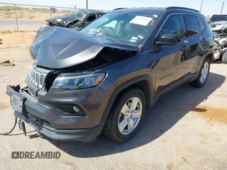 2022 Jeep Compass Latitude с VIN 3C4NJCBB5NT106599, выставлен на аукционе IAAI как лот 42111402 с пробегом 68 910 миль миль и . История ставок и продаж доступна на DreamBid. Изображение 2.