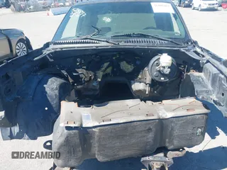 2005 Chevrolet Silverado 1500 LS z VIN 2GCEC13T751224600, wystawiony jako IAAI lot #41806461 z przebiegiem Nie podano mil oraz . Historia ofert i sprzedaży dostępna na DreamBid. Obrazek 10.