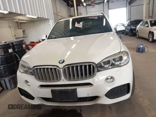 2015 BMW X5 xDrive50i z VIN 5UXKR6C56F0J76986, wystawiony jako IAAI lot #42079106 z przebiegiem 96 220 mil mil oraz . Historia ofert i sprzedaży dostępna na DreamBid. Obrazek 13.