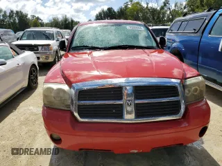 2006 Dodge Dakota SLT z VIN 1D7HE42N76S510319, wystawiony jako Copart lot #75268694 z przebiegiem Nie podano mil oraz Nie do naprawy • Non repairable. Historia ofert i sprzedaży dostępna na DreamBid. Obrazek 5.