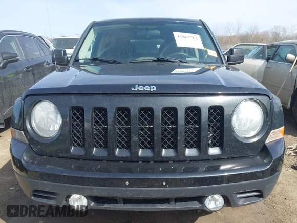 2011 Jeep Patriot Latitude z VIN 1J4NT1GB1BD171145, wystawiony jako IAAI lot #41867762 z przebiegiem 155 296 mil mil oraz . Historia ofert i sprzedaży dostępna na DreamBid. Obrazek 12.