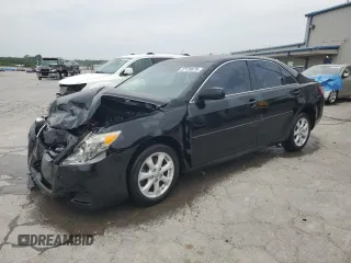 2011 Toyota Camry LE z VIN 4T4BF3EK2BR201706, wystawiony jako Copart lot #57139875 z przebiegiem Nie podano mil oraz Szkoda całkowita • Salvage title. Historia ofert i sprzedaży dostępna na DreamBid. Obrazek 1.