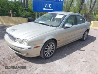 2008 Jaguar X-Type z VIN SAJWA51A28WJ37186, wystawiony jako IAAI lot #42107511 z przebiegiem 157 524 mil mil oraz . Historia ofert i sprzedaży dostępna na DreamBid. Obrazek 17.