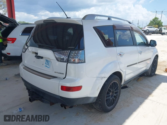 2007 Mitsubishi Outlander XLS z VIN JA4MT41X17Z009981, wystawiony jako IAAI lot #42198456 z przebiegiem 108 947 mil mil oraz . Historia ofert i sprzedaży dostępna na DreamBid. Obrazek 4.