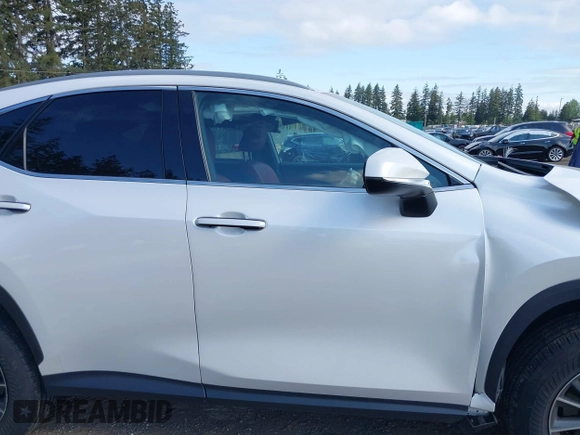 2022 Lexus NX 350 с VIN 2T2AGCEZ8NC004511, выставлен на аукционе IAAI как лот 42149218 с пробегом 42 441 миль миль и . История ставок и продаж доступна на DreamBid. Изображение 14.