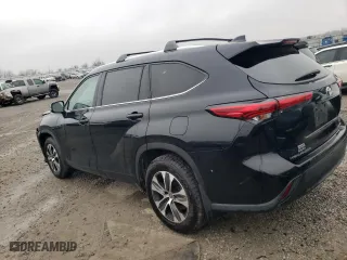 2020 Toyota Highlander XLE with VIN 5TDHZRBH0LS511869, listed as a Copart auction lot 43069265 with 107,098 mi miles and Salvage Title. Bid and sale history available at carsss.com. Image 2.