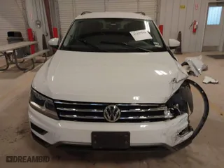 2021 Volkswagen Tiguan SE with VIN 3VV3B7AX3MM136073, listed as a IAAI auction lot 41427198 with 58,164 mi miles. Bid and sale history available at carsss.com. Image 13.