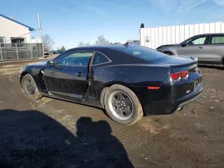 2013 Chevrolet Camaro LS z VIN 2G1FA1E31D9159064, wystawiony jako Copart lot #83698194 z przebiegiem 131 642 mil mil oraz Szkoda całkowita • Salvage title. Historia ofert i sprzedaży dostępna na DreamBid. Obrazek 2.