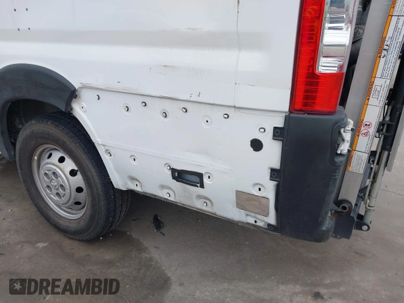 2021 Ram ProMaster Cargo with VIN 3C6MRVJG6ME551859, listed as a IAAI auction lot 41620269 with 71,790 mi miles and . Bid and sale history available at carsss.com. Image 20.