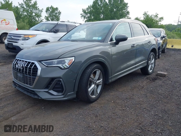 2021 Audi Q3 S line Premium Plus z VIN WA1EECF3XM1039439, wystawiony jako IAAI lot #42400021 z przebiegiem 41 740 mil mil oraz . Historia ofert i sprzedaży dostępna na DreamBid. Obrazek 18.