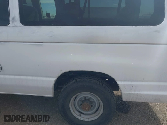 2008 Ford Econoline Passenger XL with VIN 1FBSS31L58DB42639, listed as a IAAI auction lot 41301281 with 122,582 mi miles and . Bid and sale history available at DreamBid. Image 6.