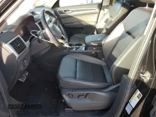 2021 Volkswagen Atlas SEL R-Line with VIN 1V2SR2CA2MC571328, listed as a Copart auction lot 43605135 with 44,290 mi miles and Salvage title. Bid and sale history available at DreamBid. Image 7.