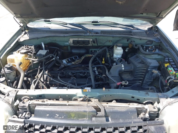 2005 Ford Escape XLS Value with VIN 1FMYU92Z75DA03268, listed as a IAAI auction lot 42051311 with 124,985 mi miles. Bid and sale history available at carsss.com. Image 10.