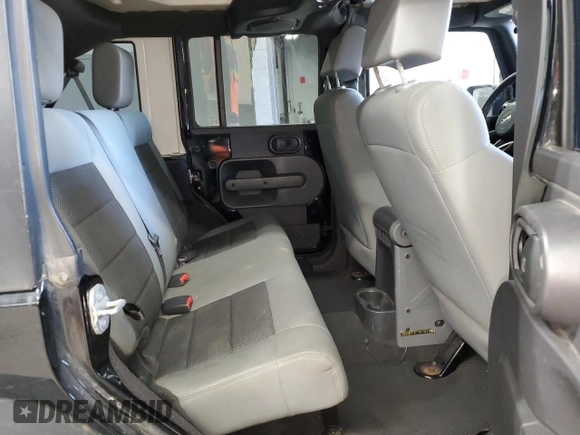2008 Jeep Wrangler Unlimited X with VIN 1J4GA391X8L529324, listed as a Copart auction lot 56750835 with 175,590 mi miles and Clean Title. Bid and sale history available at DreamBid. Image 11.